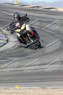 media/Dec-01-2025-Moto Forza (Mon) [[2daa91e15f]]/2-Intermediate Group/Session 2 (Turns 9 and 10)/